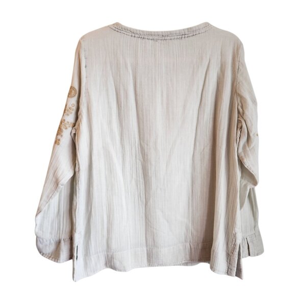 Soft Surroundings Shirt Large Pale Gray Charlotte Top Women's Embroidered NEW - Picture 10 of 13